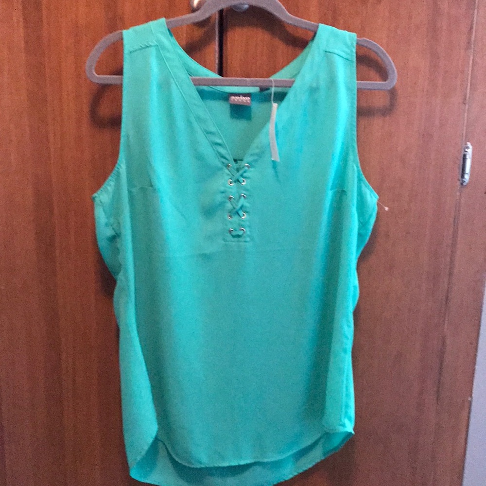NY & co soho dressy tank large